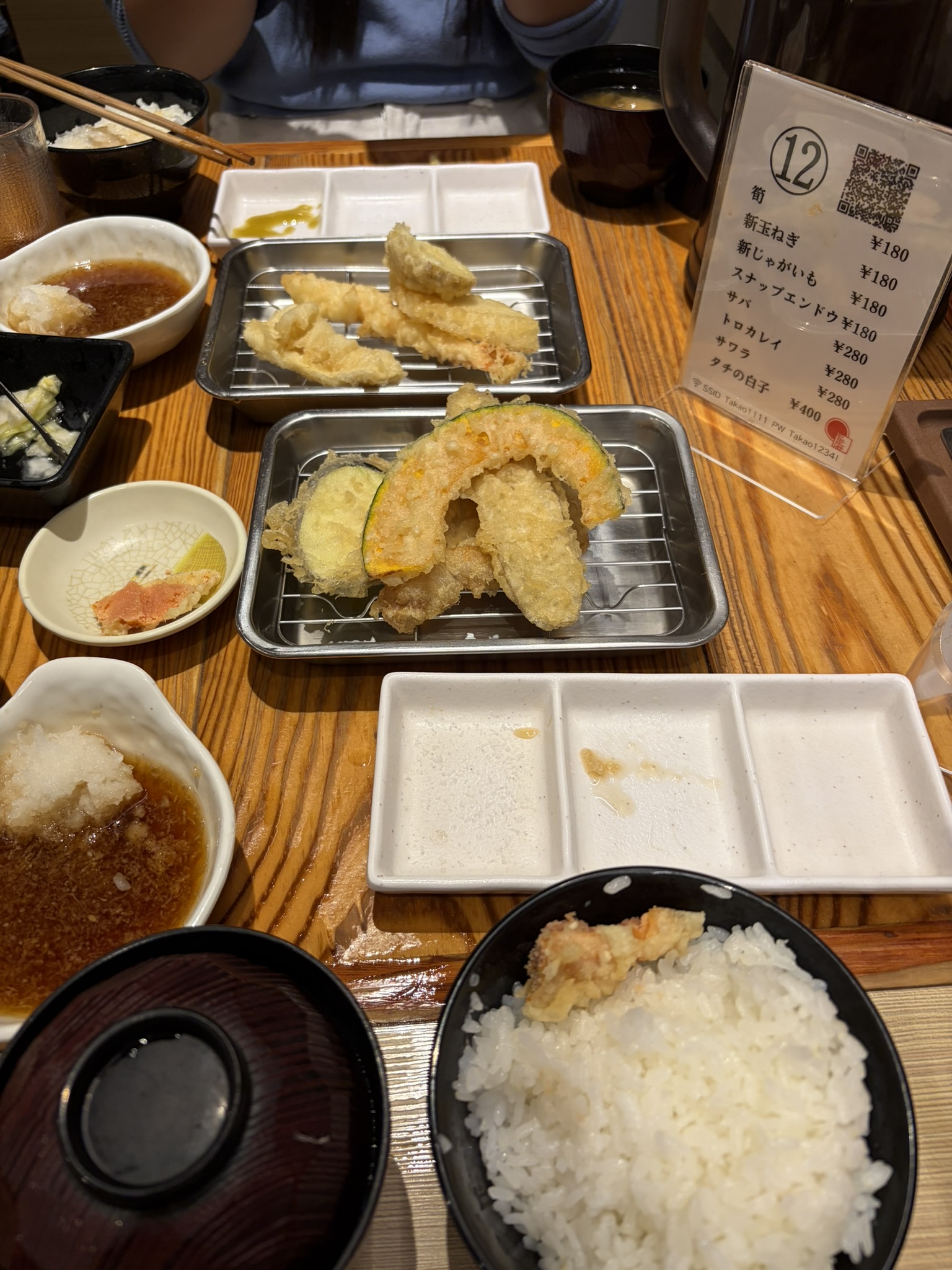 吃到了味道很棒的天妇罗